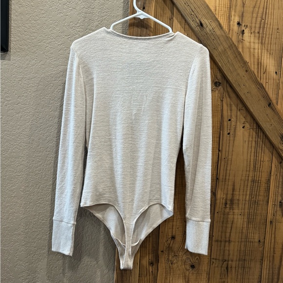 NWT Abercrombie bodysuit from Soft A&F Cozy collection - Size M - Picture 2 of 3